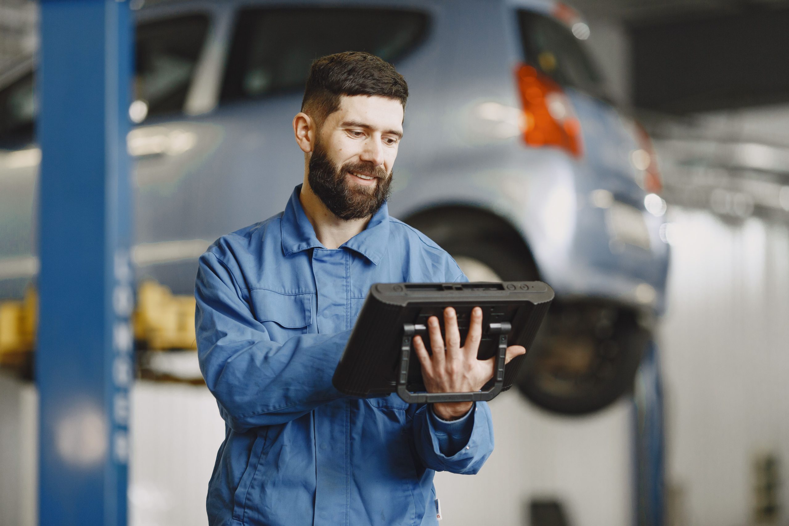 Evolución del automóvil: de la mecánica a la movilidad inteligente